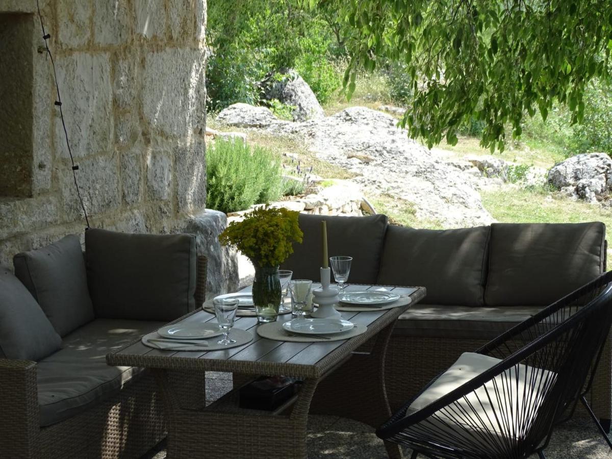 Holiday Home Mimara Korusce Esterno foto