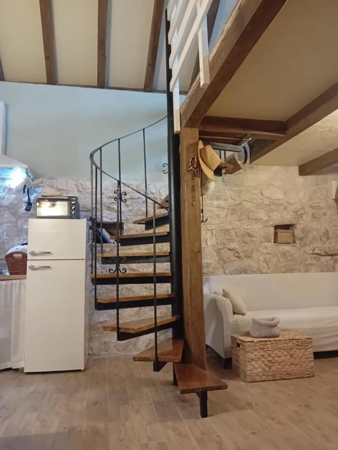 Holiday Home Mimara Korusce Esterno foto